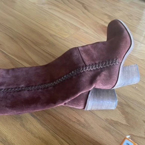 Ugg boots tall - Picture 2 of 2